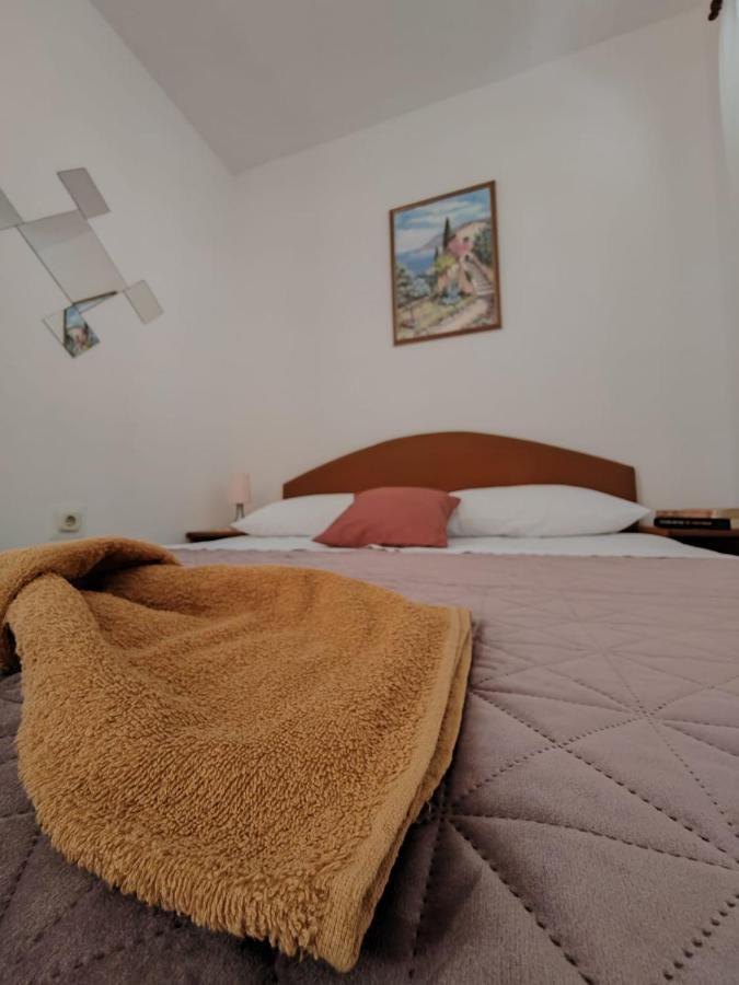 Apartments Turan Centrally Located With Free Parking إيغراني المظهر الخارجي الصورة