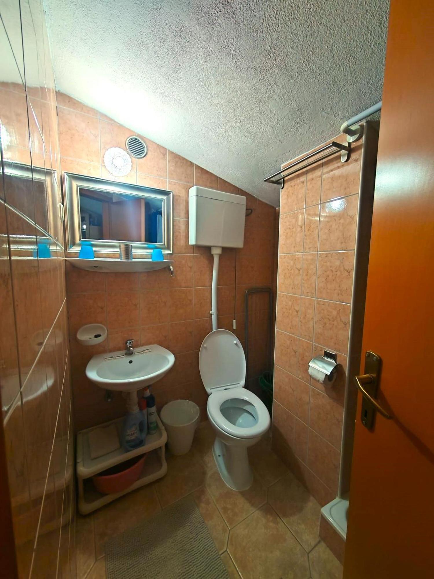 Apartments Turan Centrally Located With Free Parking إيغراني المظهر الخارجي الصورة
