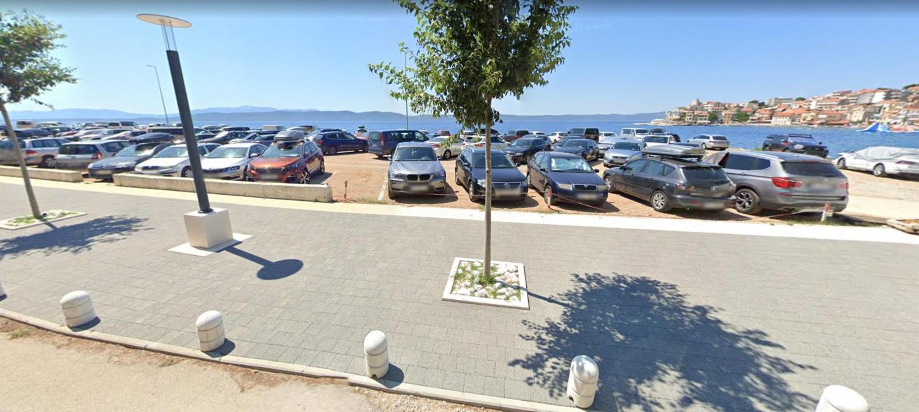 Apartments Turan Centrally Located With Free Parking إيغراني المظهر الخارجي الصورة